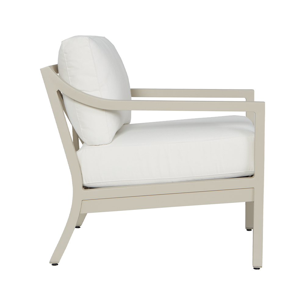 oomph Outdoor Lounge Chair