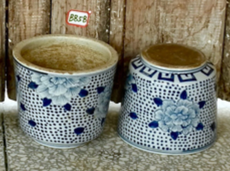 Blue and White Small Pot (Large Flower) 4" x 5"